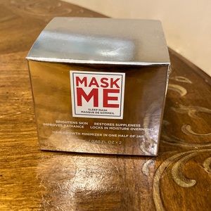 New in package Mask Me sleep mask. 20 ml./0.68 fl. oz. Comes with applicator.